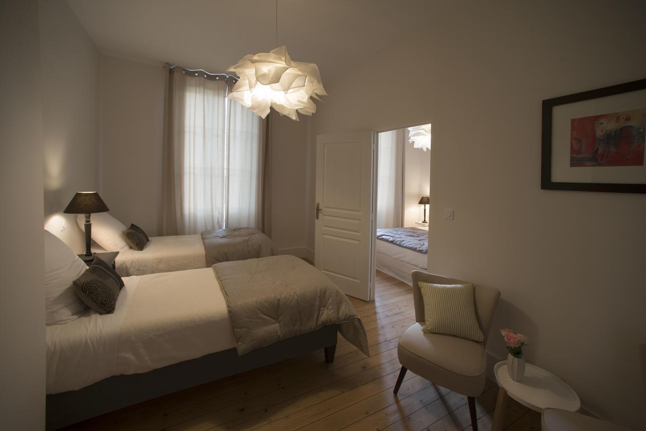 Le Cercle Chambres Climatisees Coligny Kültér fotó