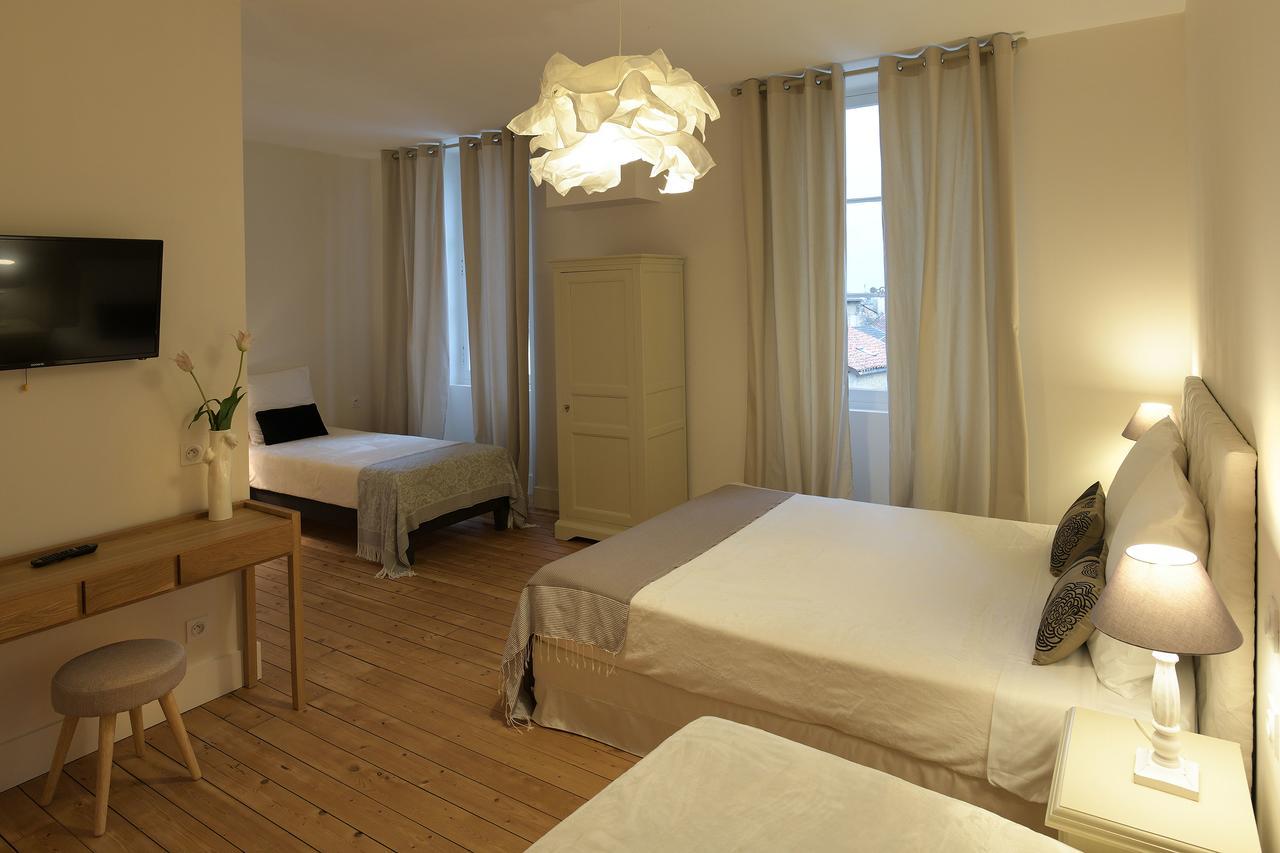 Le Cercle Chambres Climatisees Coligny Kültér fotó
